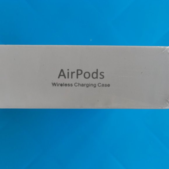 Apple🥳 AirPods🥳 (2nd generation)💯👍 - Picture 3 of 4